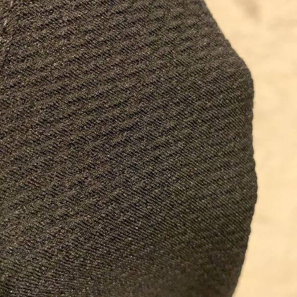 Olivia Rae XS black Formfitting bust with flowy bottom - Picture 8 of 8